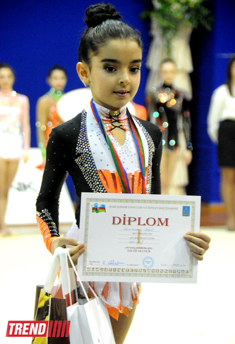 Bədii gimnastika üzrə XX Bakı birinciliyinin ilk qalibləri müəyyənləşib (FOTO)