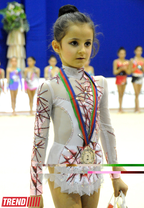Bədii gimnastika üzrə XX Bakı birinciliyinin ilk qalibləri müəyyənləşib (FOTO)