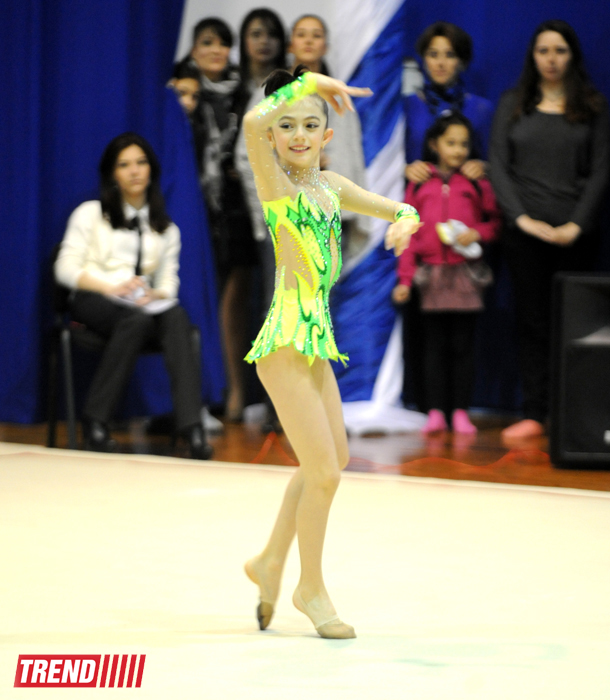 Bədii gimnastika üzrə XX Bakı birinciliyinin ilk qalibləri müəyyənləşib (FOTO)