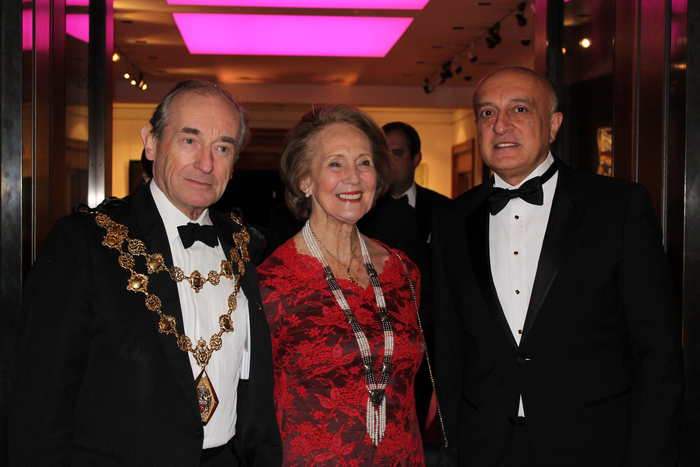 Leyla Əliyeva: Ümidvaram ki, Londondakı sərgi Azərbaycan incəsənətinin daha yaxşı öyrənilməsinə öz töhfəsini verəcək (FOTO)
