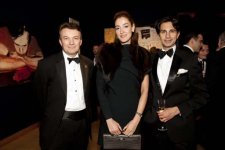 Leyla Əliyeva: Ümidvaram ki, Londondakı sərgi Azərbaycan incəsənətinin daha yaxşı öyrənilməsinə öz töhfəsini verəcək (FOTO)