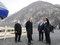 İlham Əliyev Qəbələ "Tufan" Dağ-Xizək Yay-Qış İstirahət Kompleksinin tikintisi ilə tanış olub (FOTO)