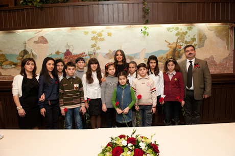 Leyla Əliyeva: Xocalı faciəsində vəhşicəsinə qətlə yetirilən günahsız insanlar heç zaman unudulmayacaq və qəlblərimizdə əbədi yaşayacaqlar (FOTO)