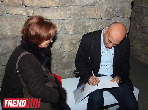 "YARAT"ın təşkilatçılığı ilə fotoqraf Sənan Ələskərovun sərgisinin açılış mərasimi keçirilib (FOTO)