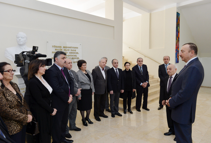 Prezident İlham Əliyev Azərbaycan Dövlət Rəssamlıq Akademiyasının yeni korpusunda yaradılan şəraitlə tanış olub (FOTO)