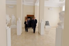 Prezident İlham Əliyev Azərbaycan Dövlət Rəssamlıq Akademiyasının yeni korpusunda yaradılan şəraitlə tanış olub (FOTO)