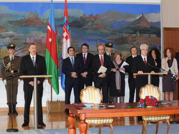 Prezident İlham Əliyev: Xorvatiya TANAP layihəsi vasitəsilə Azərbaycan qazının Avropa məkanına gətirilməsində tərəfdaşımız olacaq (FOTO) (ƏLAVƏ OLUNUB)