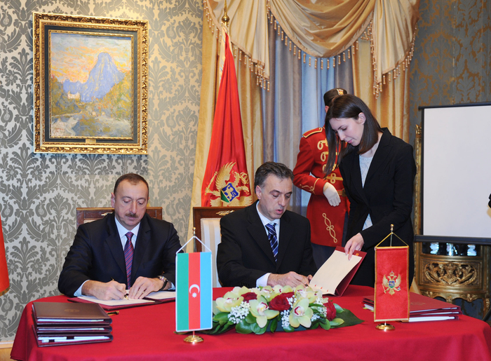 Azərbaycan və Monteneqro arasında sənədlər imzalanıb (FOTO)