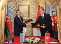 Azərbaycan və Monteneqro arasında sənədlər imzalanıb (FOTO)