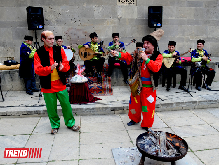 İçərişəhərdə Novruz əhval-ruhiyyəsi (FOTO)