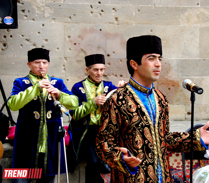 İçərişəhərdə Novruz əhval-ruhiyyəsi (FOTO)