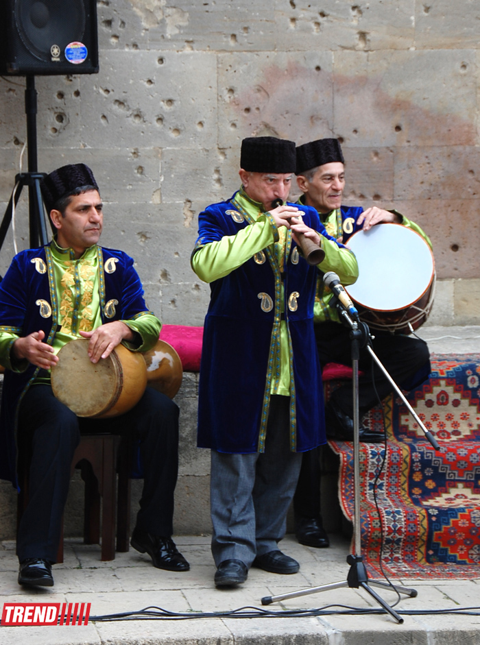 İçərişəhərdə Novruz əhval-ruhiyyəsi (FOTO)
