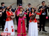 İçərişəhərdə Novruz əhval-ruhiyyəsi (FOTO)