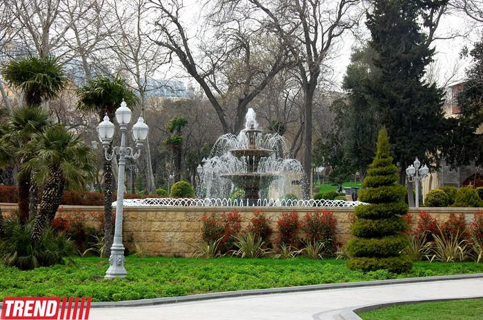 İlıq nəfəsli, yaşıl libaslı, duman örpəkli bahar (FOTO)