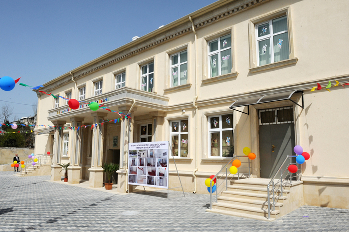 Azərbaycanın birinci xanımı Mehriban Əliyeva Birləşmiş Şəhər Xəstəxanası və körpələr evi-uşaq bağçalarında yaradılmış şəraitlə tanış olub (ƏLAVƏ OLUNUB) (FOTO)