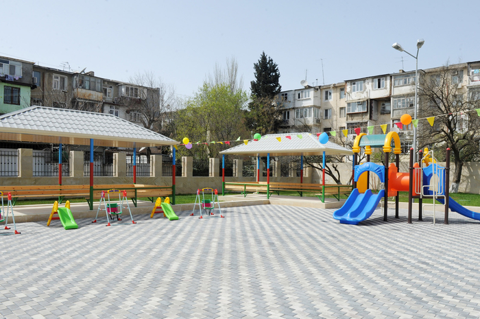 Azərbaycanın birinci xanımı Mehriban Əliyeva Birləşmiş Şəhər Xəstəxanası və körpələr evi-uşaq bağçalarında yaradılmış şəraitlə tanış olub (ƏLAVƏ OLUNUB) (FOTO)