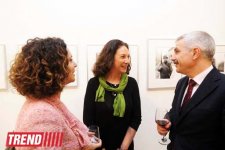 Bakıda Müasir İncəsənət Muzeyində Almaniyanın foto-rəssamı Helqa Perisin sərgisi açılıb (FOTO)