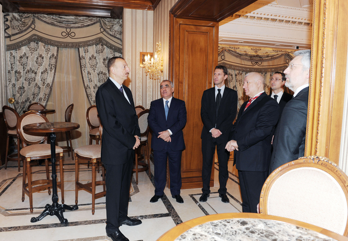 İlham Əliyev Azərbaycan Dövlət Musiqili Teatrının əsaslı bərpa işlərindən sonra açılış mərasimində iştirak edib  (FOTO)