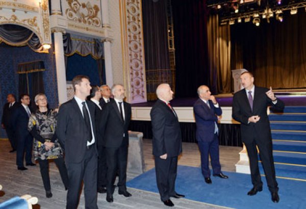 İlham Əliyev Azərbaycan Dövlət Musiqili Teatrının əsaslı bərpa işlərindən sonra açılış mərasimində iştirak edib  (FOTO)