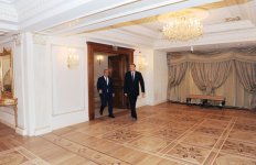 İlham Əliyev Azərbaycan Dövlət Musiqili Teatrının əsaslı bərpa işlərindən sonra açılış mərasimində iştirak edib  (FOTO)