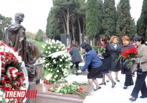 Zərifə Əliyevanın 90 illik yubileyinə həsr olunmuş inşa yazı müsabiqəsinin qalibləri mükafatlandırılıb (FOTO)
