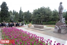 Zərifə Əliyevanın 90 illik yubileyinə həsr olunmuş inşa yazı müsabiqəsinin qalibləri mükafatlandırılıb (FOTO)