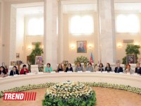 Zərifə Əliyevanın 90 illik yubileyinə həsr olunmuş inşa yazı müsabiqəsinin qalibləri mükafatlandırılıb (FOTO)