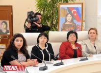 Zərifə Əliyevanın 90 illik yubileyinə həsr olunmuş inşa yazı müsabiqəsinin qalibləri mükafatlandırılıb (FOTO)