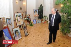 Zərifə Əliyevanın 90 illik yubileyinə həsr olunmuş inşa yazı müsabiqəsinin qalibləri mükafatlandırılıb (FOTO)