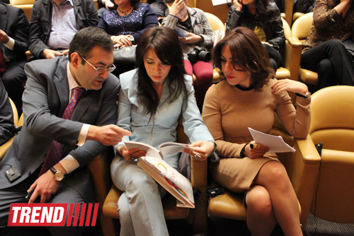 Bakıda 20 ölkənin gənc şairələrinin forumu keçirilir (FOTO)