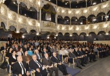 Prezident İlham Əliyev: Zərifə Əliyeva Azərbaycan xanımına xas olan bütün müsbət keyfiyyətləri özündə təcəssüm etdirirdi (ƏLAVƏ OLUNUB-2) (FOTO)