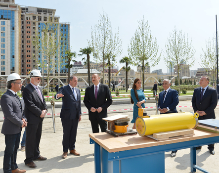 Prezident İlham Əliyev Bakıda yeni istirahət kompleksində tikinti işlərinin gedişi ilə tanış olub (FOTO)
