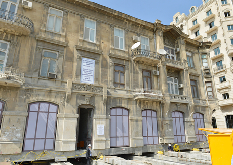 Prezident İlham Əliyev Bakıda yeni istirahət kompleksində tikinti işlərinin gedişi ilə tanış olub (FOTO)