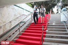 YARAT! Müasir İncəsənət Məkanı rəssam və dizayner Orxan Məmmədin işini təqdim edib (FOTO)