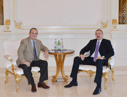 Prezident İlham Əliyev İsrailin keçmiş Baş nazirini qəbul edib