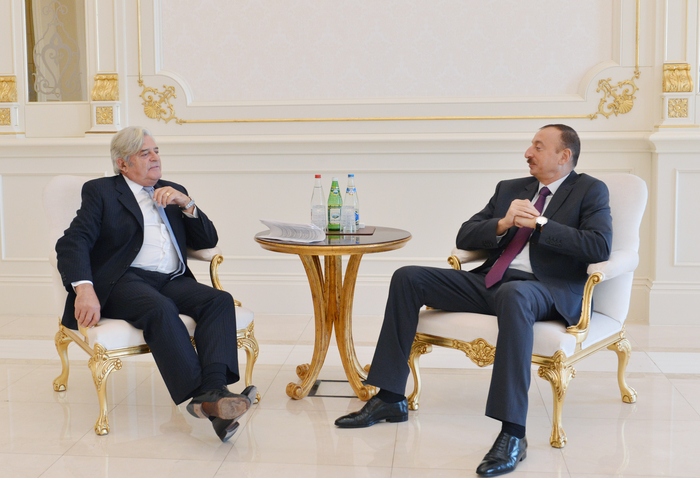 İlham Əliyev Uruqvayın keçmiş Prezidentini qəbul edib