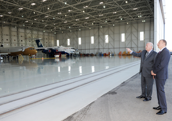 İlham Əliyev Beynəlxalq Logistika Mərkəzinin açılışında iştirak edib, yeni alınmış sərnişin təyyarələrinə baxıb (FOTO)