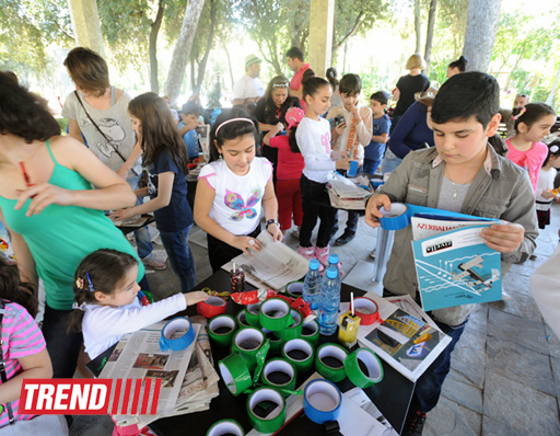 Bakıda "Participate Public Art Festival" çərçivəsində Rusiyanın "P.T.X." yaradıcılıq studiyasının master-klassı baş tutub (FOTO)