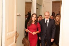 Leyla Əliyeva: Heydər Əliyev bu gün özünün iqtisadi, siyasi və mədəni nailiyyətləri ilə dünyanı təəccübləndirən Azərbaycan yaratmışdır (FOTO)