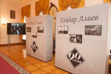 Leyla Əliyeva: Heydər Əliyev bu gün özünün iqtisadi, siyasi və mədəni nailiyyətləri ilə dünyanı təəccübləndirən Azərbaycan yaratmışdır (FOTO)