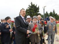 Prezident İlham Əliyev və xanımı 9 May - Qələbə bayramı münasibətilə keçirilən təntənəli mərasimdə iştirak ediblər (ƏLAVƏ OLUNUB)(FOTO)