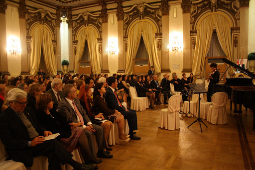 Heydər Əliyevin 90 illik yubileyi münasibətilə Romanın Brankaço sarayında konsert keçirilib (FOTO)
