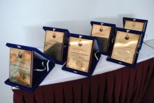 Qazaxıstanın daha bir universitetində Heydər Əliyev adına təqaüdlər tələbələrə təqdim edilib (FOTO)