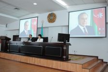 Qazaxıstanın daha bir universitetində Heydər Əliyev adına təqaüdlər tələbələrə təqdim edilib (FOTO)