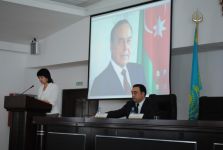 Qazaxıstanın daha bir universitetində Heydər Əliyev adına təqaüdlər tələbələrə təqdim edilib (FOTO)