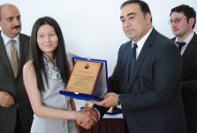 Qazaxıstanın daha bir universitetində Heydər Əliyev adına təqaüdlər tələbələrə təqdim edilib (FOTO)