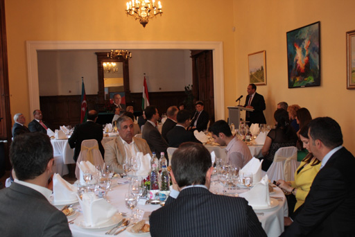 Macarıstanda Heydər Əliyevin 90 illiyinə həsr olunan xatirə markasının təqdimatı keçirilib (FOTO)