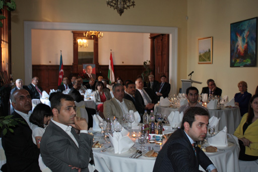 Macarıstanda Heydər Əliyevin 90 illiyinə həsr olunan xatirə markasının təqdimatı keçirilib (FOTO)