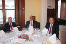 Macarıstanda Heydər Əliyevin 90 illiyinə həsr olunan xatirə markasının təqdimatı keçirilib (FOTO)