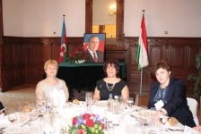 Macarıstanda Heydər Əliyevin 90 illiyinə həsr olunan xatirə markasının təqdimatı keçirilib (FOTO)